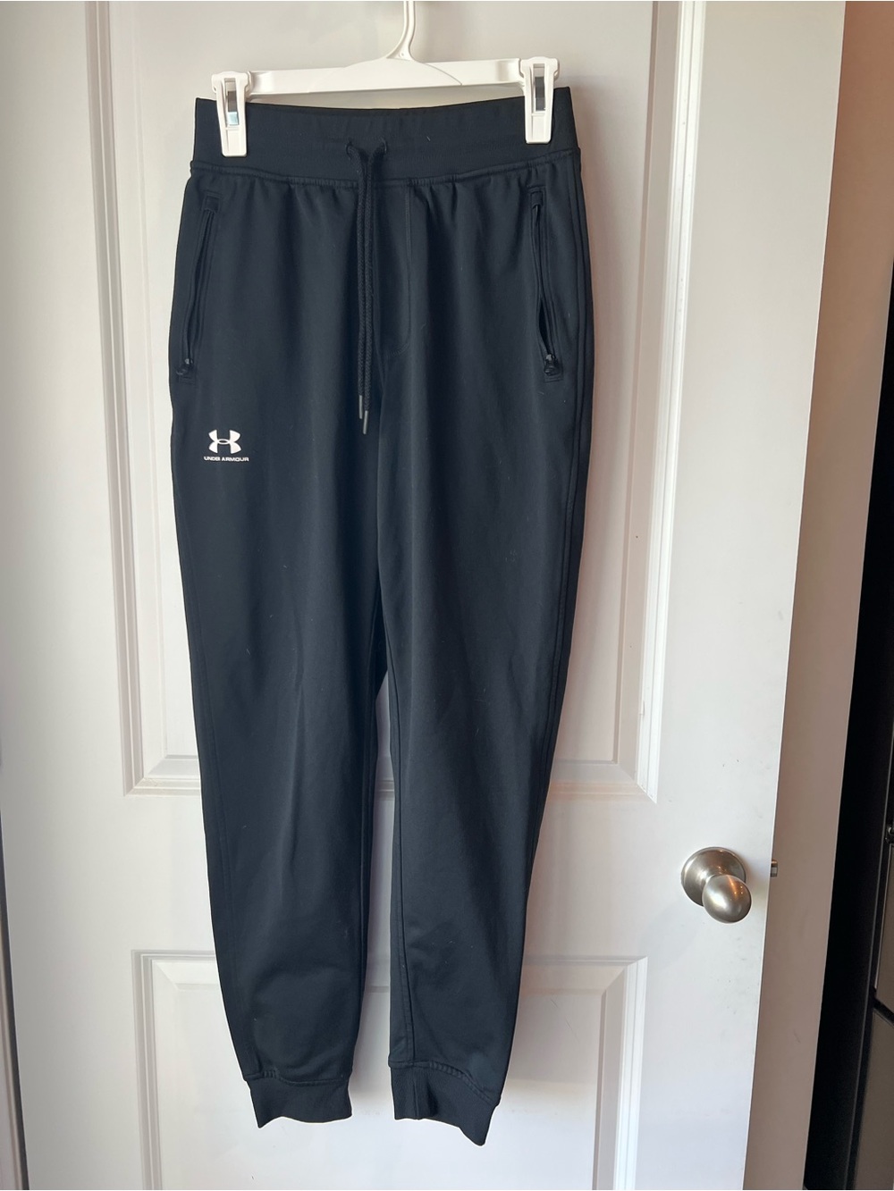 Under Armour Black Performance Jogger Pants. Small